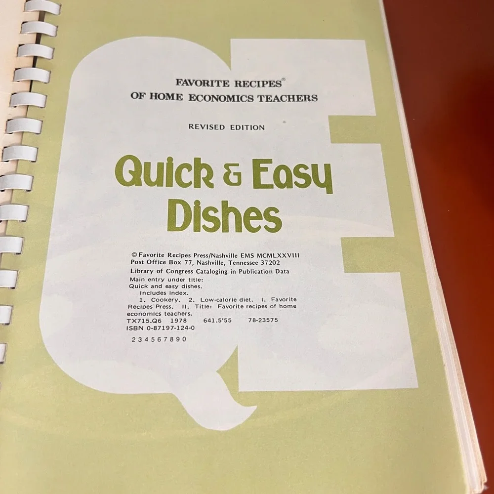 Vtg‎ 1978 Quick & Easy Dishes Cookbook Home Economics Teachers Revised Edition